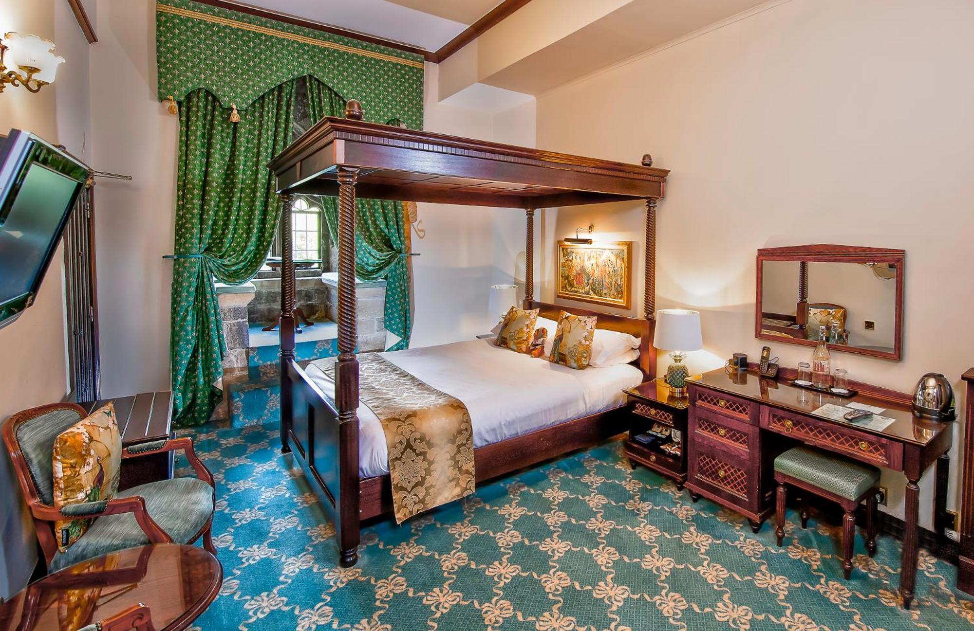 Langley Castle Hotel Allendale Room photo